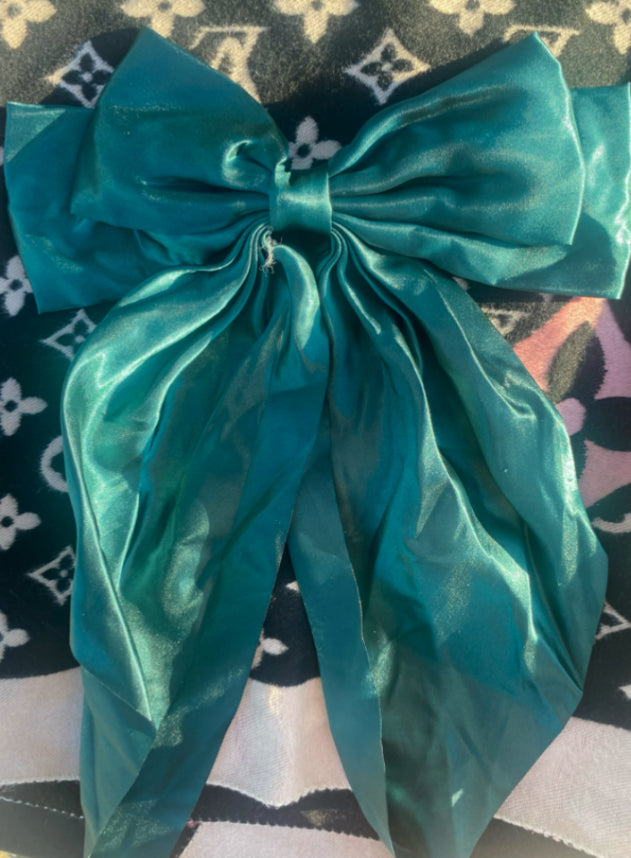 Teal Bow🦚